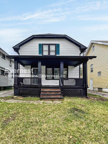 Primary Photo - 16007 Elderwood Ave