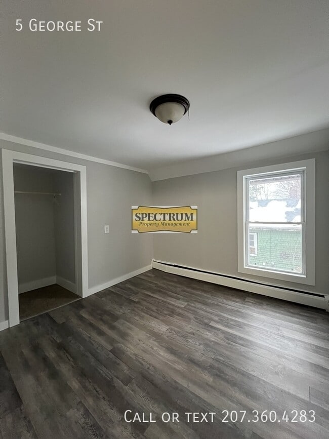 Building Photo - 5 George St