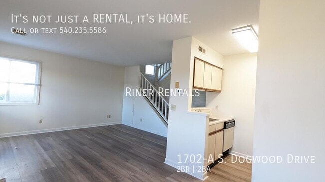 Building Photo - 1702-A S Dogwood Dr