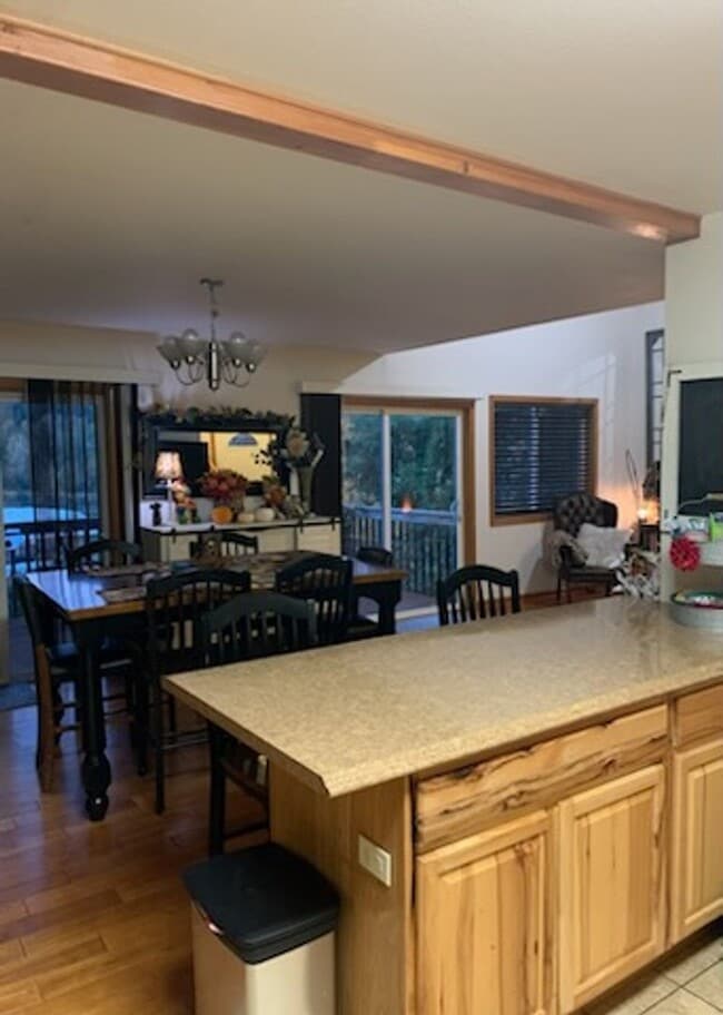 Building Photo - 1238 W 12th St