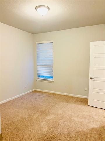 Building Photo - 4732 Bluffview Dr