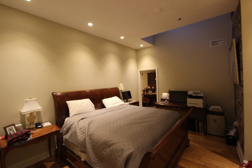 Bedroom - 139 7th St