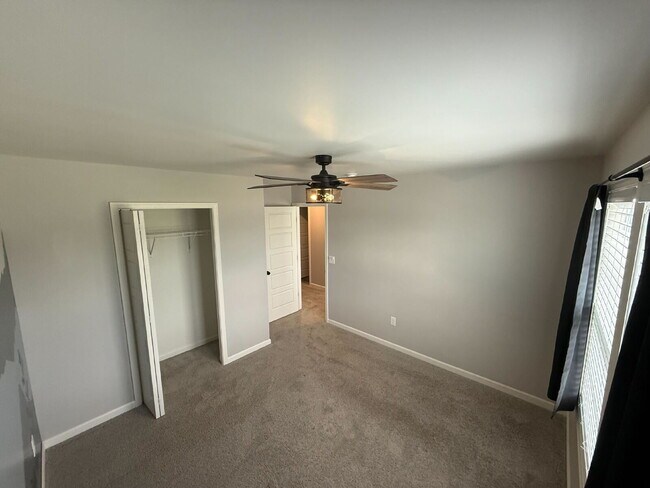 Building Photo - Spacious 4-Bedroom Home with 3 Full Baths in Swartz Creek
