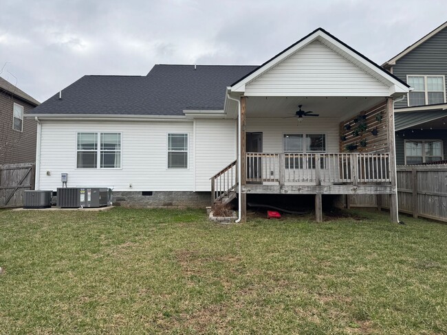 Building Photo - Gorgeous Single Family Home