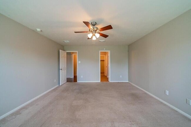 Building Photo - Charming 4 beds 3.5 baths in Spring