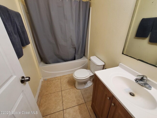 Building Photo - 561 Lambert St SW