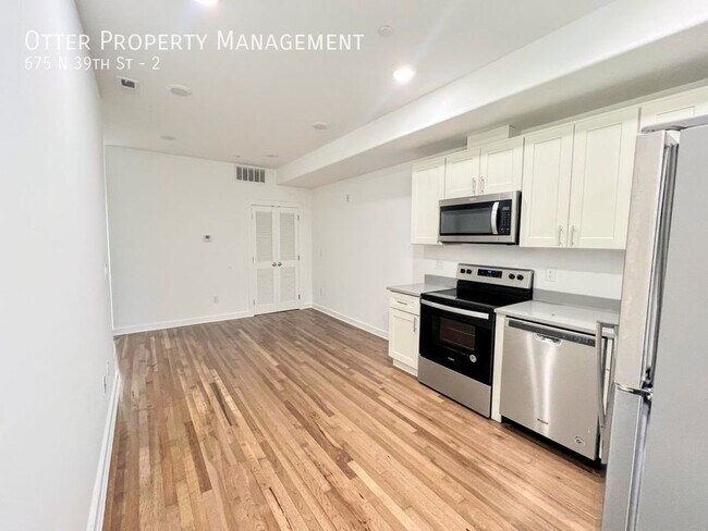 Building Photo - 675 N 39th St