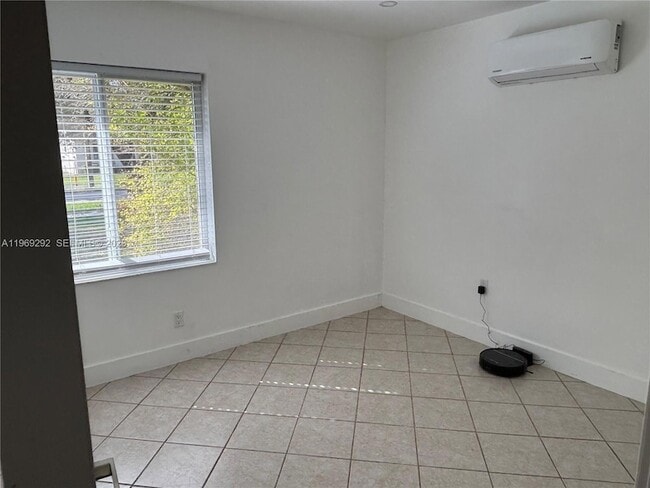 Building Photo - 28211 SW 136th Pl