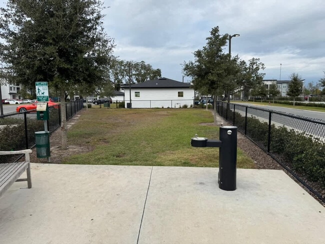 Building Photo - 12550 Windy Pointe Lp