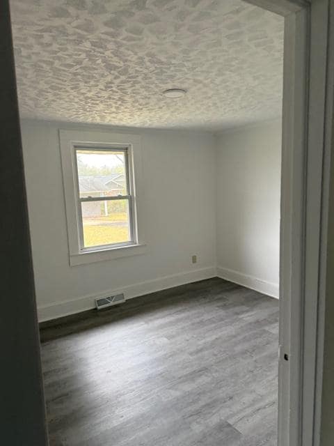 Building Photo - 1312 Standish St