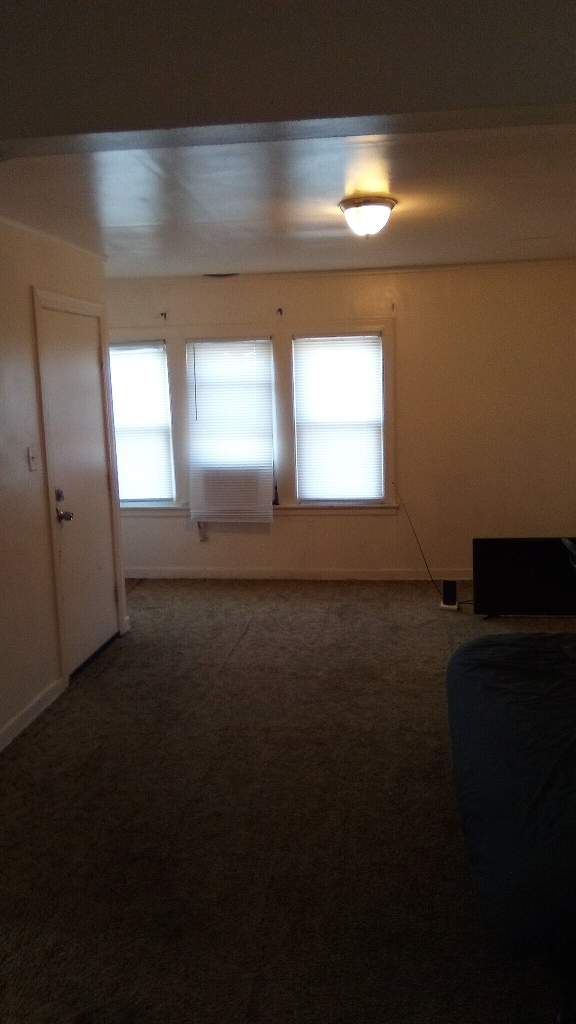Building Photo - 303 W 104th St