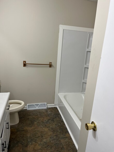 Building Photo - 1709 Cliff Ridge Ct