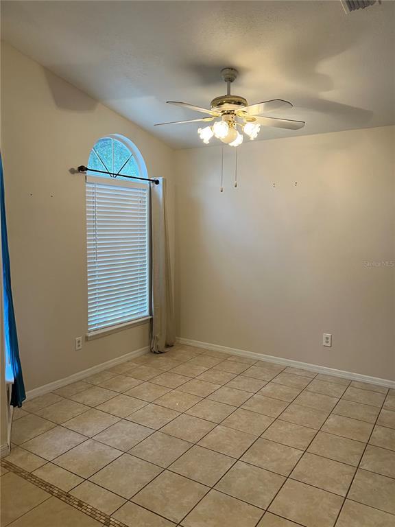 Building Photo - 116 Deer Song Dr