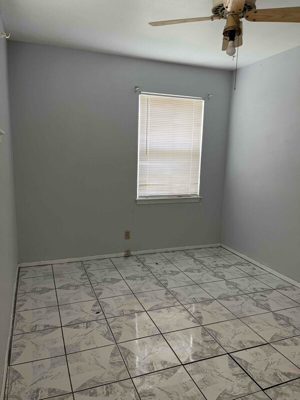 Building Photo - 6427 Feldspar St