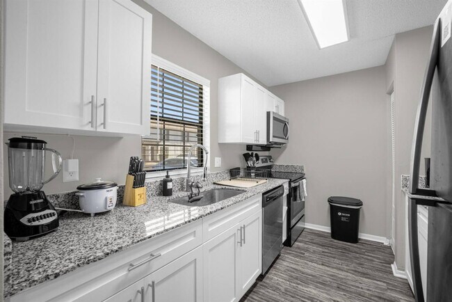 Building Photo - 3807 Gazebo Pond Ln