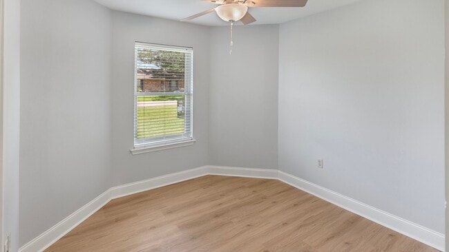 Building Photo - Modern Meets Cozy on Beech St. – Updated &...
