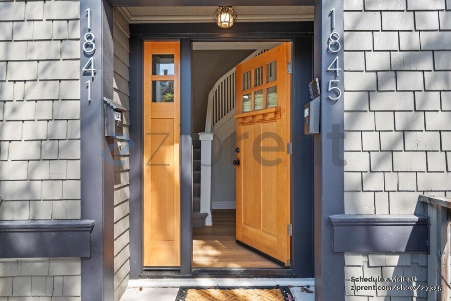 Building Photo - 1845 Prince St