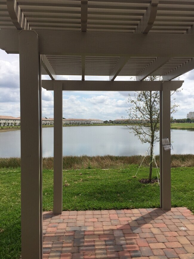 Building Photo - Water View - The Vistas at Champions Gate ...