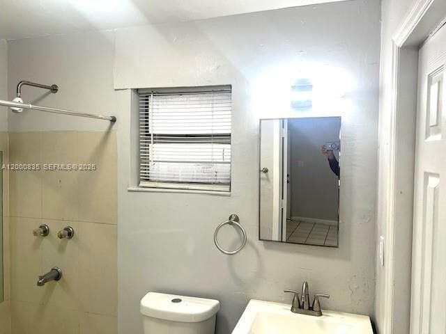 Building Photo - 504 N 57th Ave