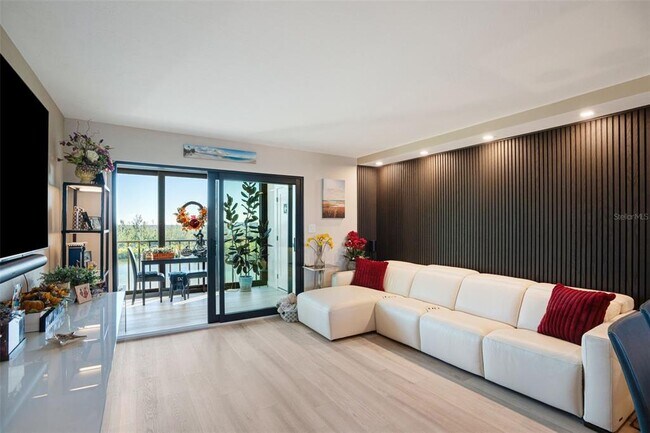 Building Photo - 9397 Midnight Pass Rd