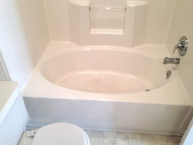 Building Photo - 1087 Old Battery Cir