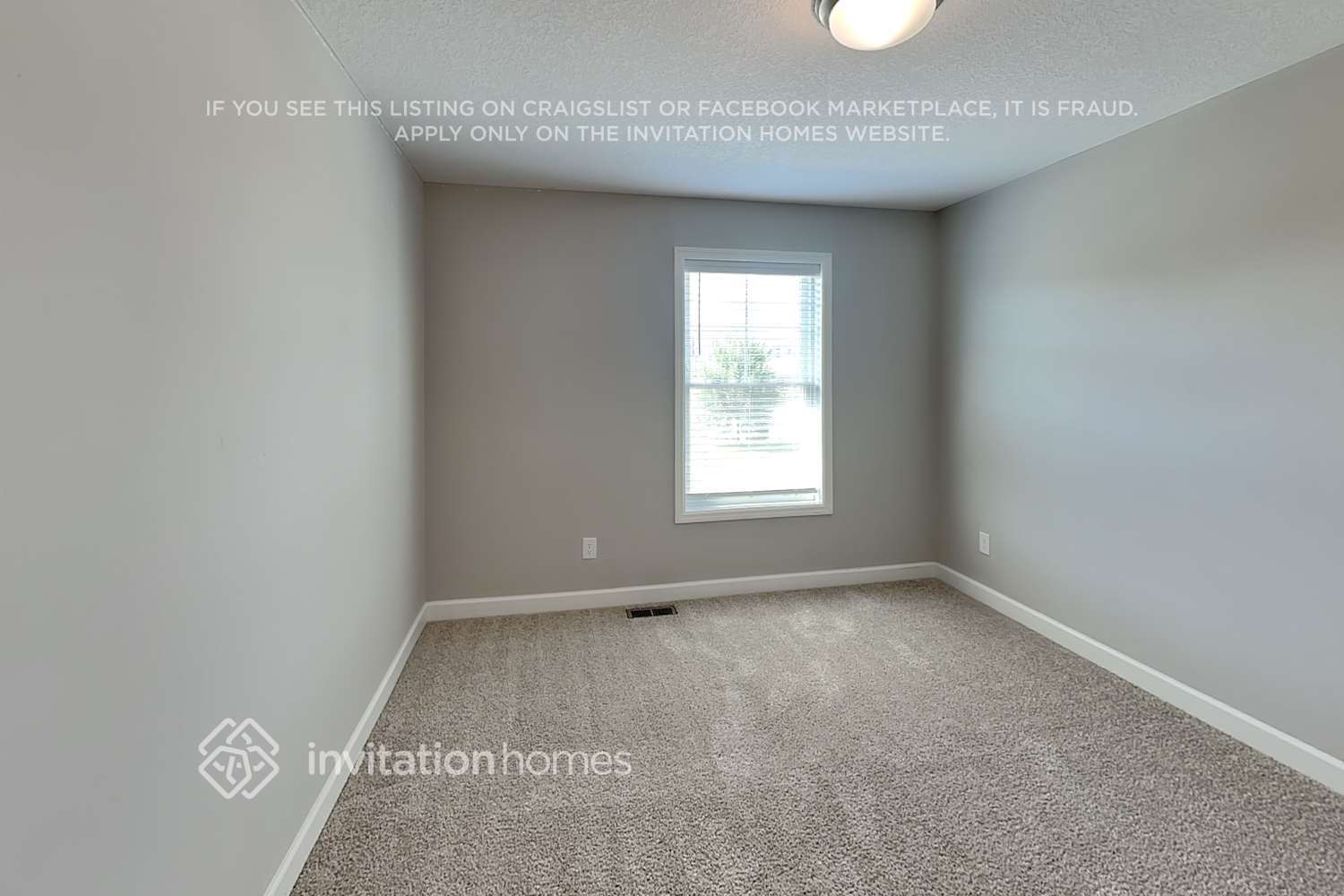 Building Photo - 10916 Zest St NE