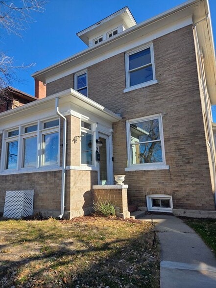 Building Photo - 2 Pennsylvania St