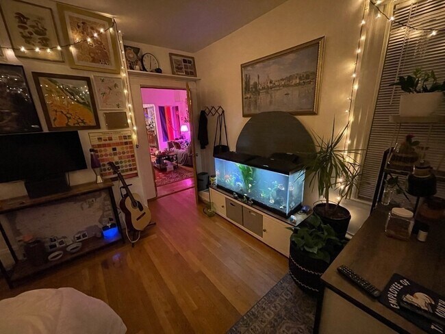 Building Photo - 26 Greylock Rd