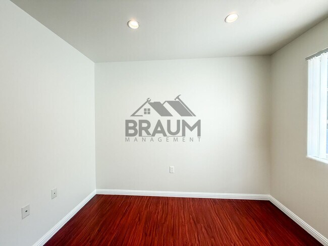 Building Photo - 1423 Franklin St