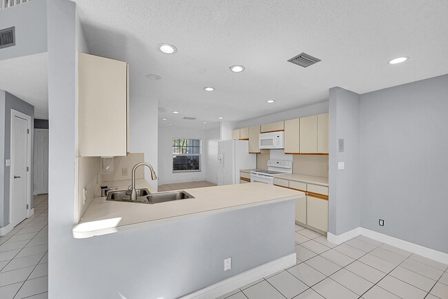Building Photo - 17094 Boca Club Blvd