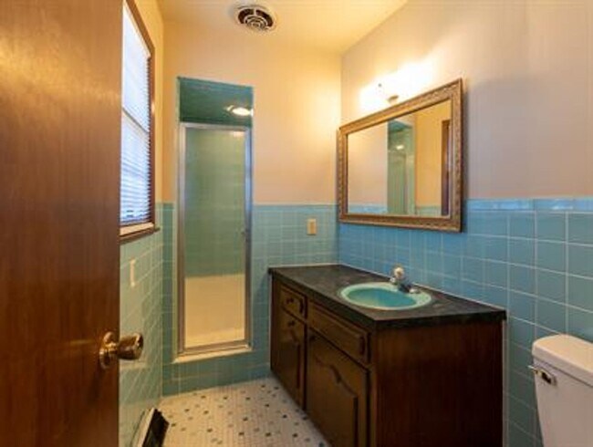 Building Photo - PRE-LEASING! Southeast Springfield 3 Bedroom, 2 Bathroom
