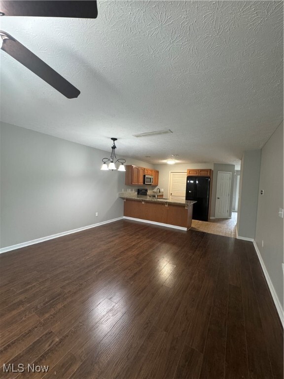 Building Photo - 6387 Forest Park Dr