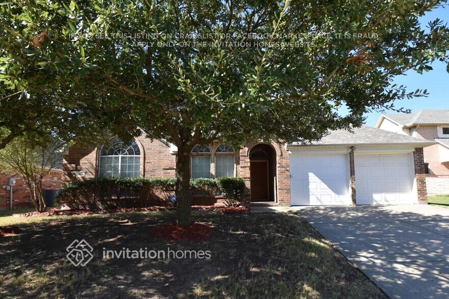 Primary Photo - 2919 Crystal Way