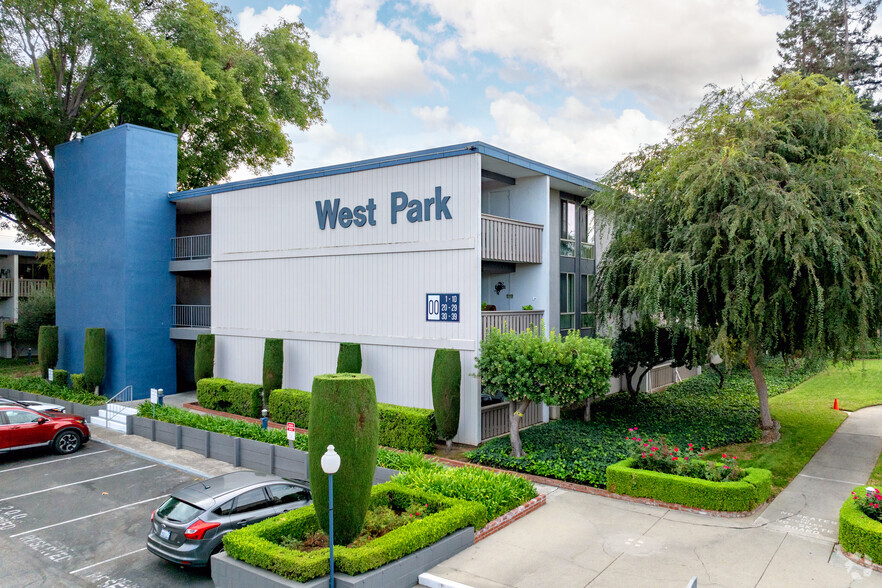 Primary Photo - West Park Apartments