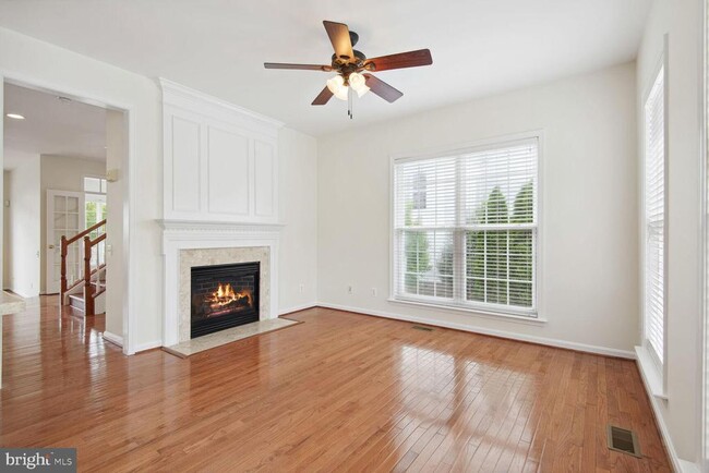 Building Photo - 15041 Clementine Way