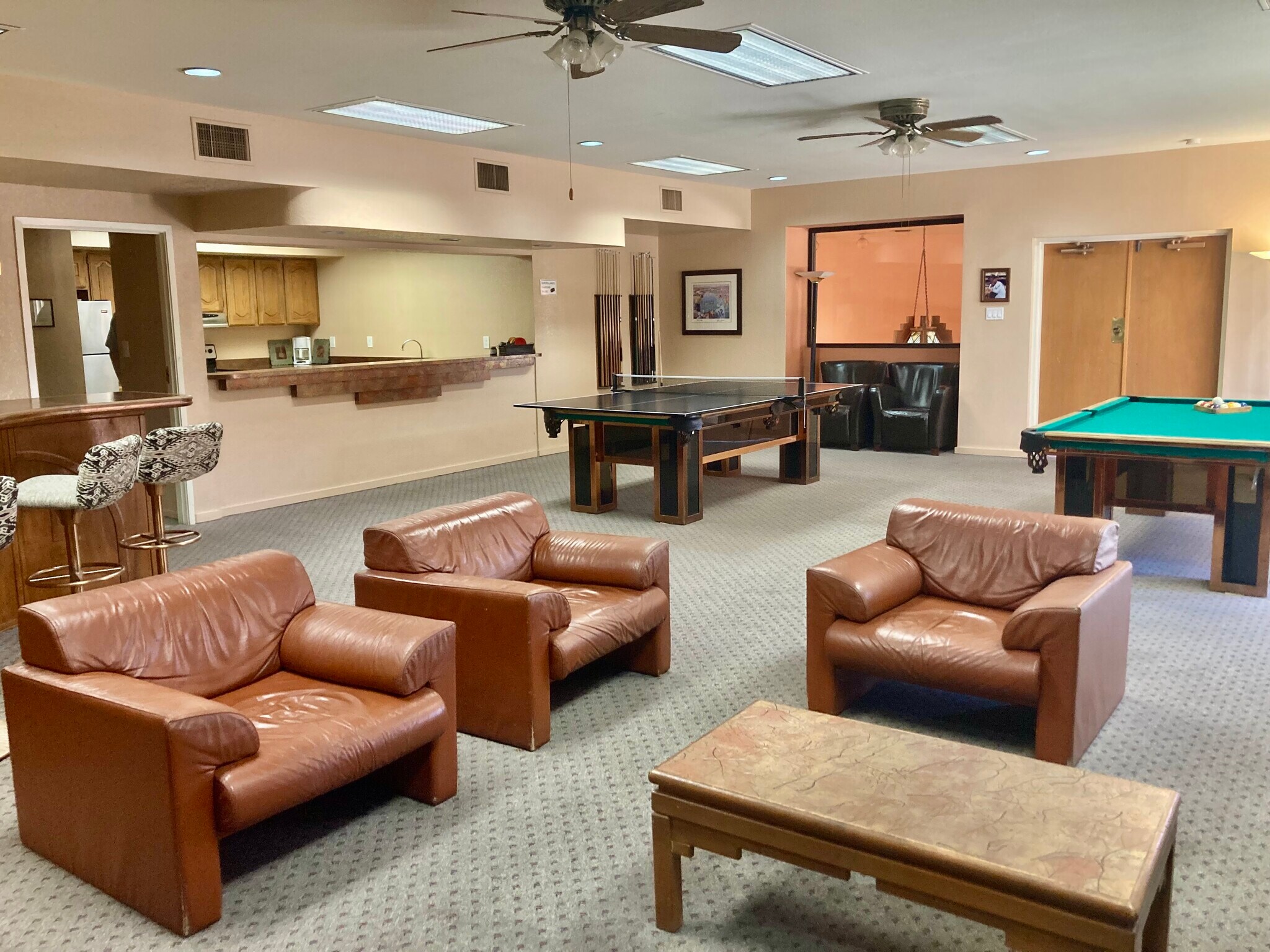 Building Photo - 12222 N Paradise Village Pky W