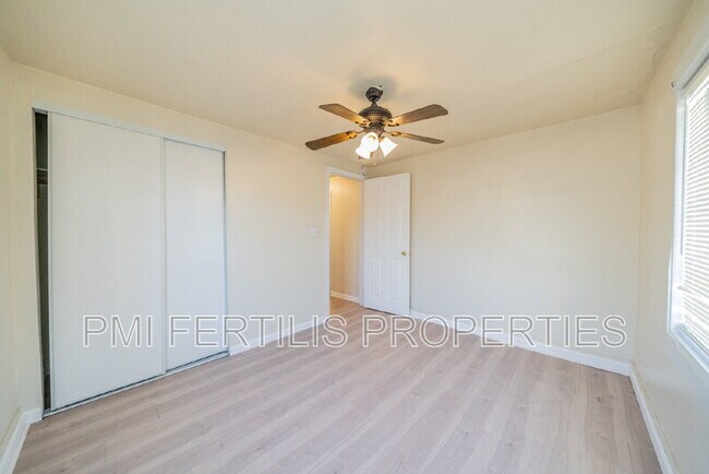 Building Photo - 7221 Olive St