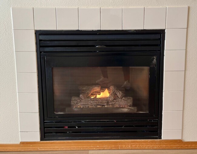 Building Photo - Charming 3-Bedroom/2.5-Bathroom House in the Cathedral Park Neighborhood of St. Johns