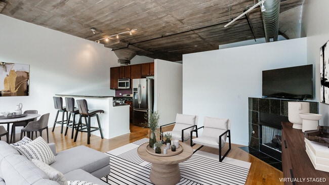 Building Photo - 1110 W 15th St