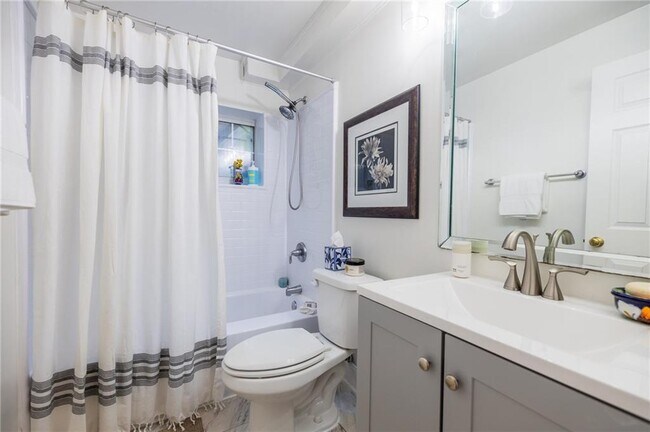 Building Photo - 1647 Briarcliff Rd NE