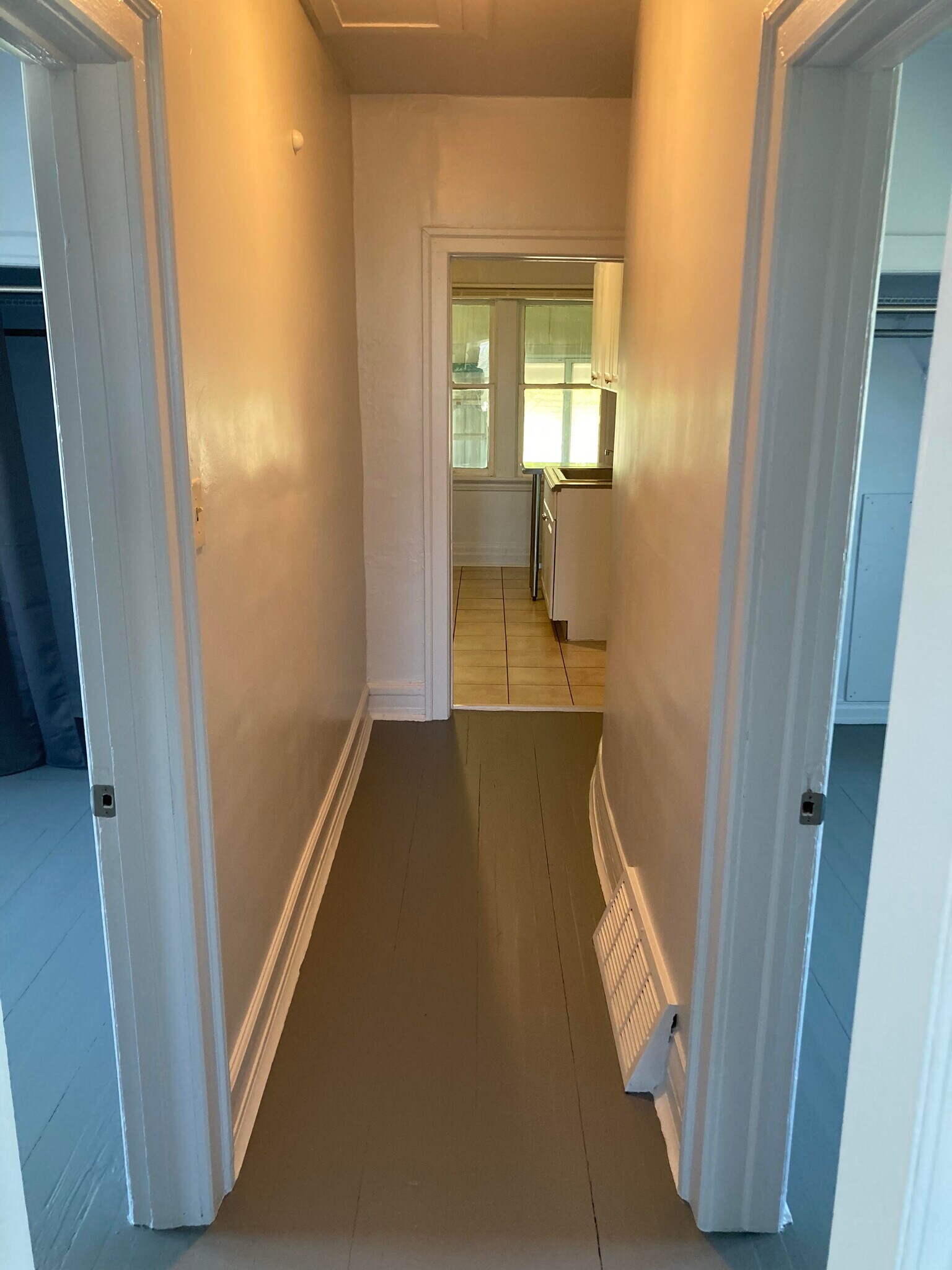 Hallway - 12087 Saint Aubin St