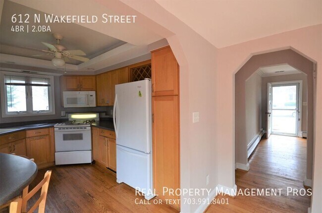 Building Photo - 612 N Wakefield St