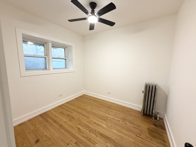 Building Photo - 7301 S Constance Ave