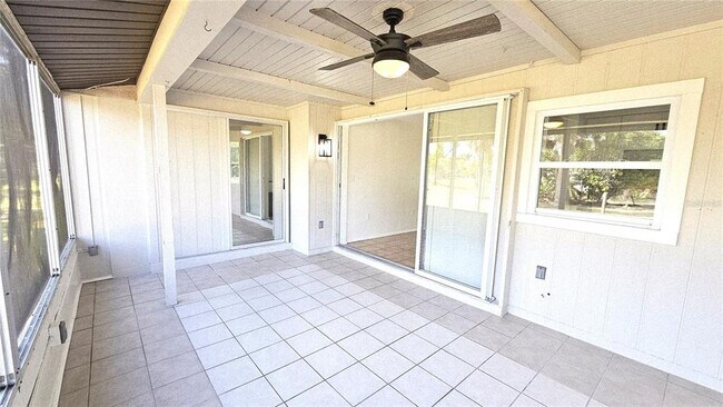 Building Photo - 284 Rotonda Blvd W