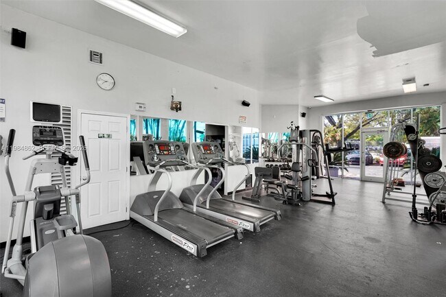 Building Photo - 4335 NW S Tamiami Canal Dr