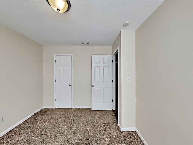 Building Photo - 4319 Caroline Court