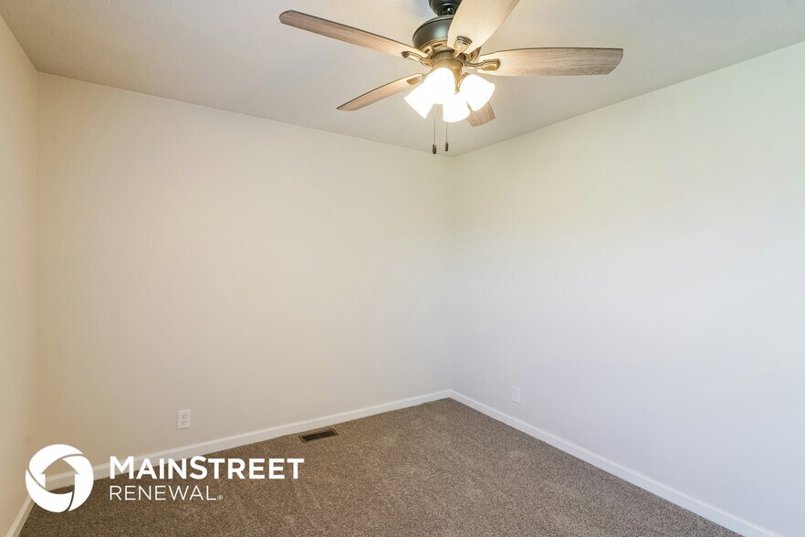 Building Photo - 1737 Heritage Glen Dr