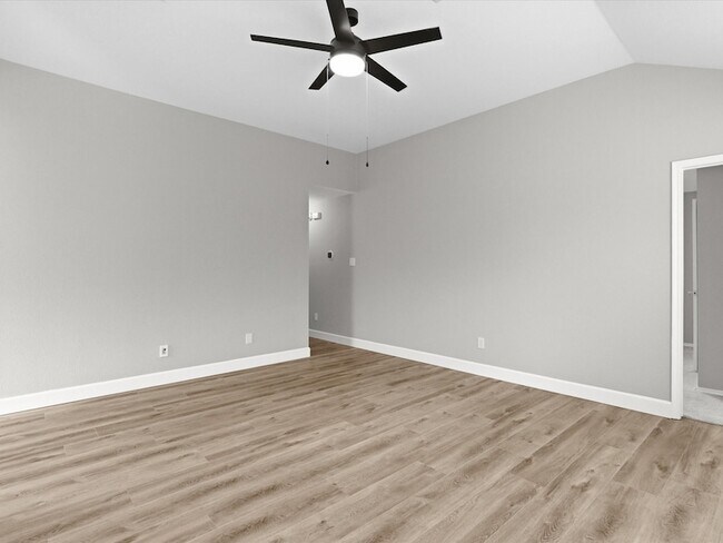 Building Photo - 1316 Hunter Ln