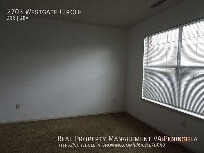 Building Photo - 2703 Westgate Cir
