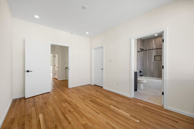Building Photo - 223 S Stafford Ave